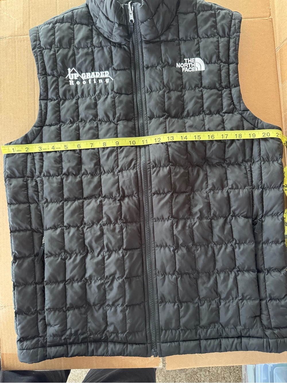 The North Face Men’s M ThermoBall Eco Vest Full Zip Puffer Black Logo - Picture 7 of 15